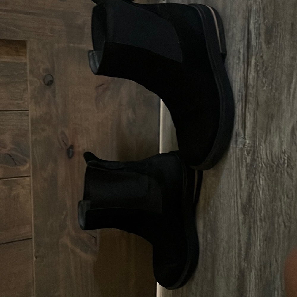 Black suede boots  blindstones style